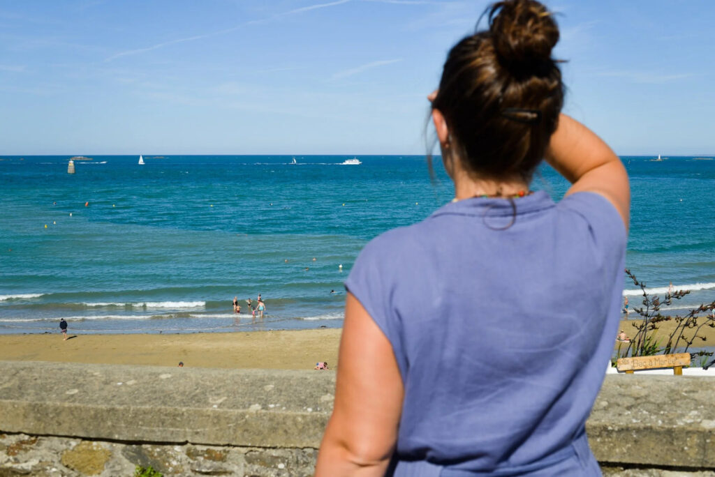 Le Homard Flottant repense le jeu de plage