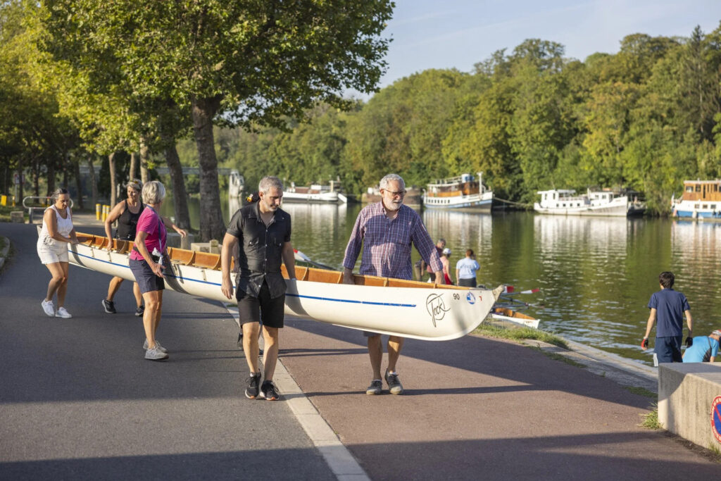 Traverser Paris à la rame