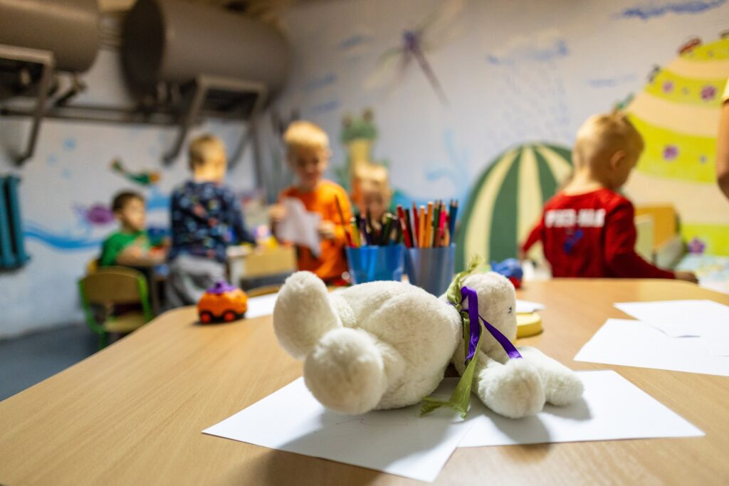 L’école maternelle sous les bombes