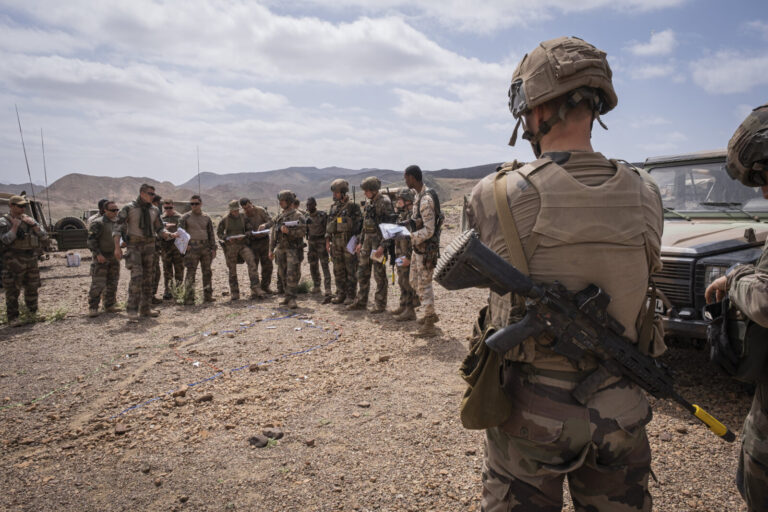 Djibouti, Djibouti, 2020-01-29. Officer cadets of the French Army infantry school, with foreign cadets among them, train