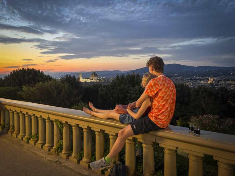 Italy, Firenze, 2025-08-16. A summer week from Genoa to Florence by way of Pisa and Vinci, in the crowds of mass tourism