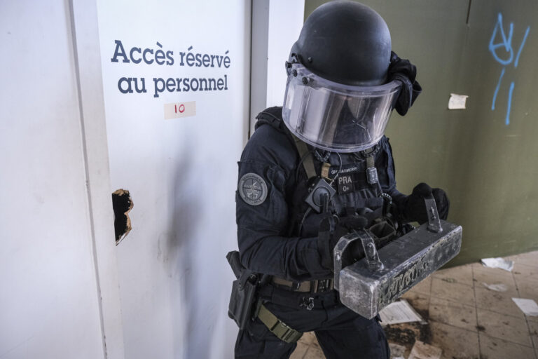 France, Toulouse, 2023-02-01. The Toulouse GIGN detachment trains in a disused shopping centre, rehearsing the assault a