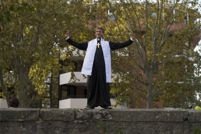 France, Toulouse, 2014-10-02. Sixty years after Jean Dieuzaide photographed a tightrope walkers wedding above the place 