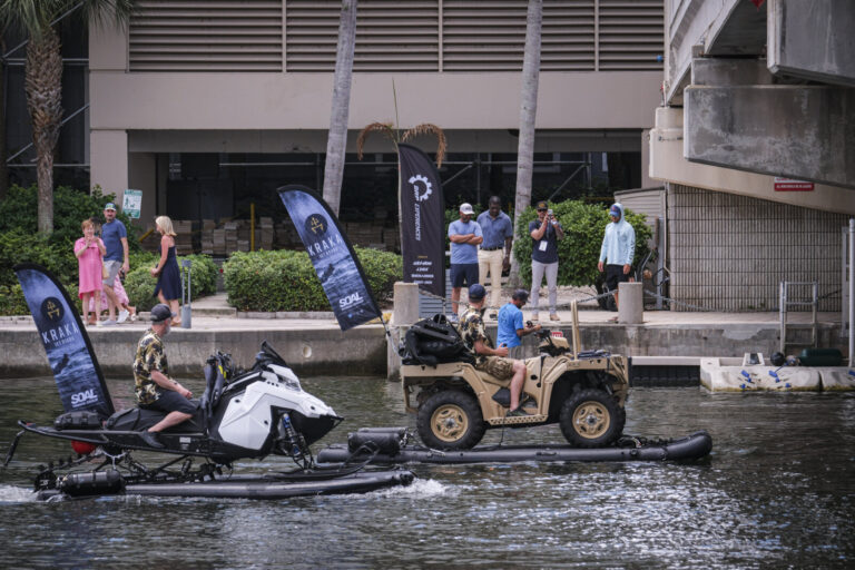 USA, Tampa, 2026-05-19. At SOF Week 2026, American special operations forces and defense industry leaders present the te