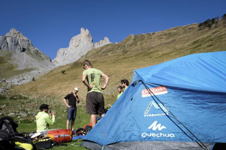 France, Lescun, 2018-09-17. At the Aiguilles d Ansabere above Lescun in the Aspe valley the Toulouse extreme sports team