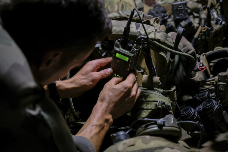 Mali, Gao, 2018-08-26. Gao in August 2018, the main French base of Operation Barkhane in Mali and the town around it, fr