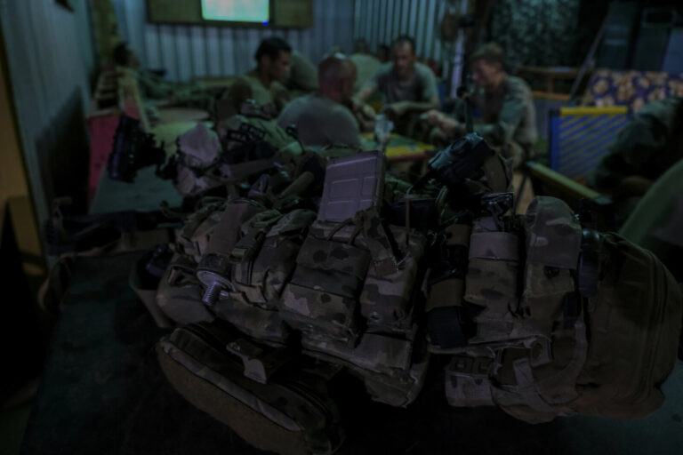 Mali, Gao, 2018-08-26. Gao in August 2018, the main French base of Operation Barkhane in Mali and the town around it, fr