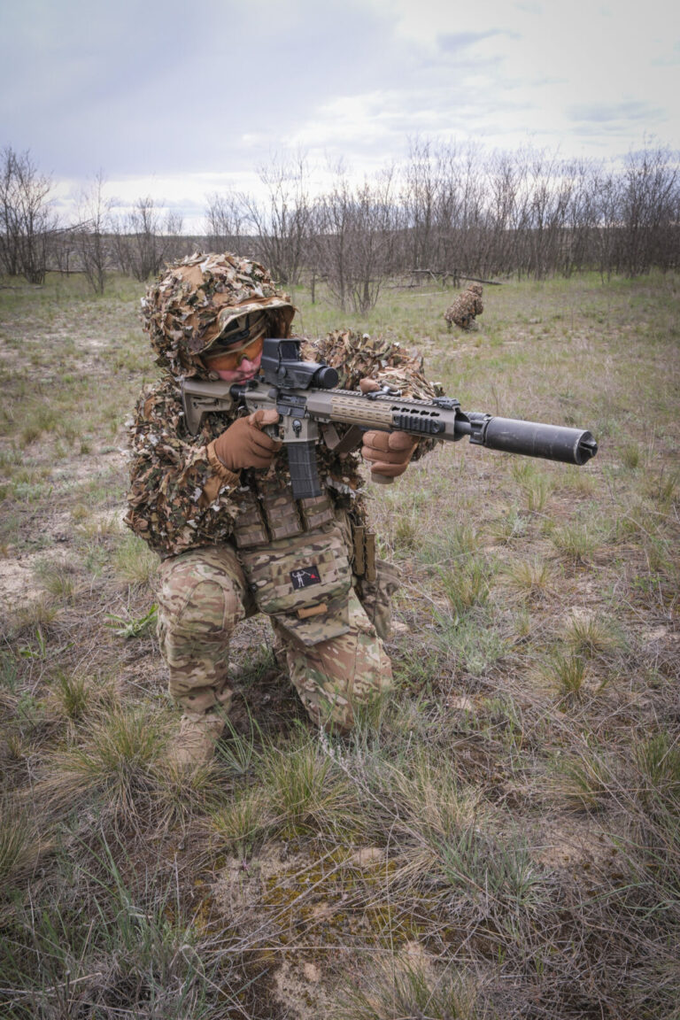 Ukraine, Pavlograd, 2026-04-24. Operators of the Omega special forces regiment of the Ukrainian National Guard train on 