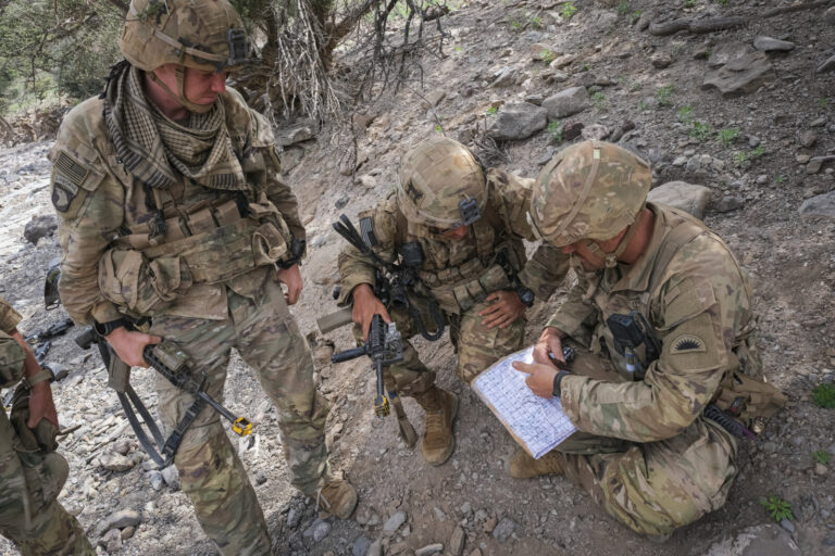 Djibouti, Djibouti, 2020-01-28. American soldiers of an airborne division train for desert combat in the hills of Djibou