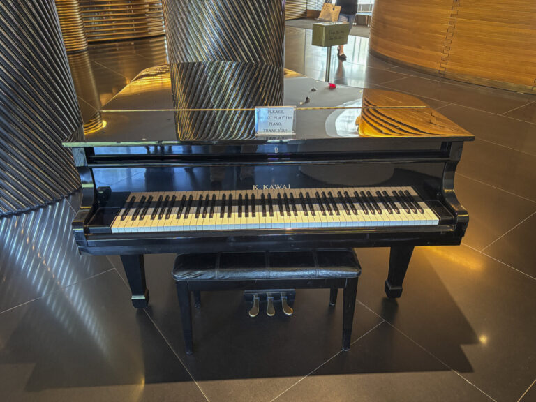 United States, Washington, 2026-08-13. A grand piano in the lobby of the Watergate Hotel. Photograph by Fred MARIE / Col