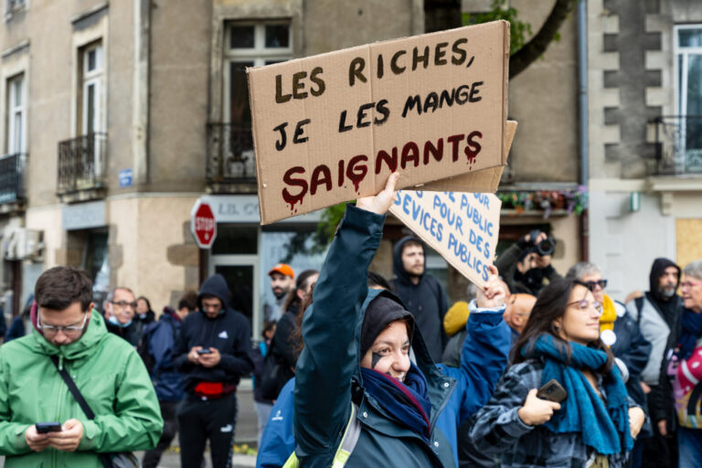 FRANCE, Nantes, 2026-10-24. A Nantes les manifestations ne sont pas auorisees dans le centre ville. Le cortege débute pl