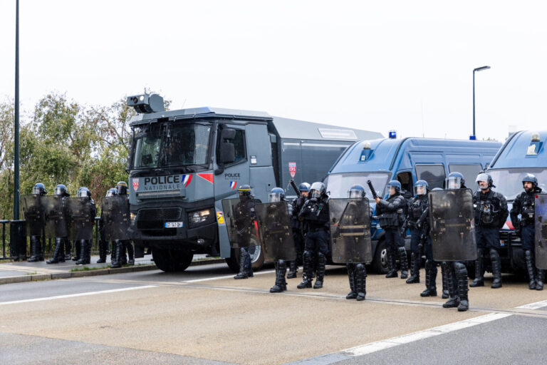 FRANCE, Nantes, 2026-10-24. A Nantes les manifestations ne sont pas auorisees dans le centre ville. Le cortege débute pl
