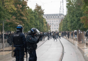 FRANCE, CLERMONT-FERRAND —  17/10/2026 : Manifestations des lycéens et des d'adules contre la vie chère, contre Macron e