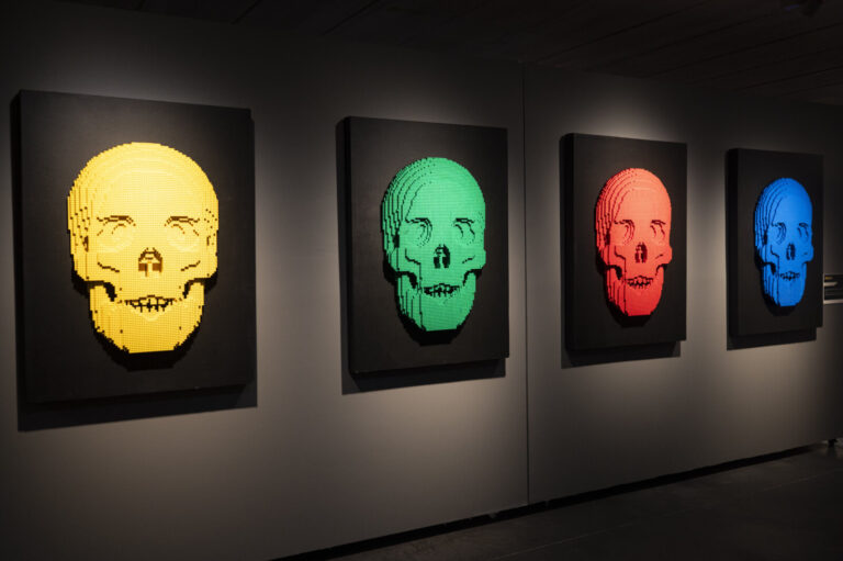 France, Bordeaux, 2025-04-18. France, Bordeaux, 2025-04-18, After a huge success all over the world, Art of the Brick mo