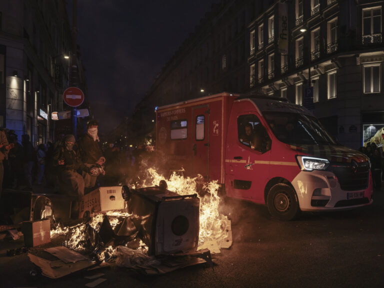 France, Paris, 2026-10-17. Thousands of demonstrators gather on the Place de la République during a major national prote