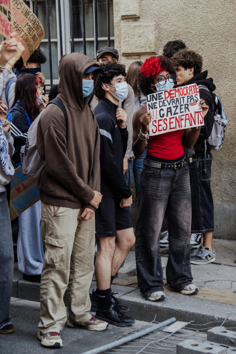 France, Bordeaux, 2026-10-02. High school students are protesting and blocking access to their schools to denounce the d
