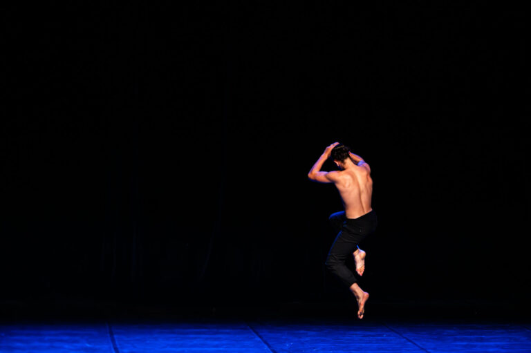 France, Arcachon, 2025-09-21. For two days, dance companies took turns performing on stages and in the streets of Arcach