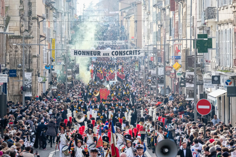 France, Villefranche sur Saone, 2026-01-25. The wave of conscripts on the national road with marching bands and crowds. 