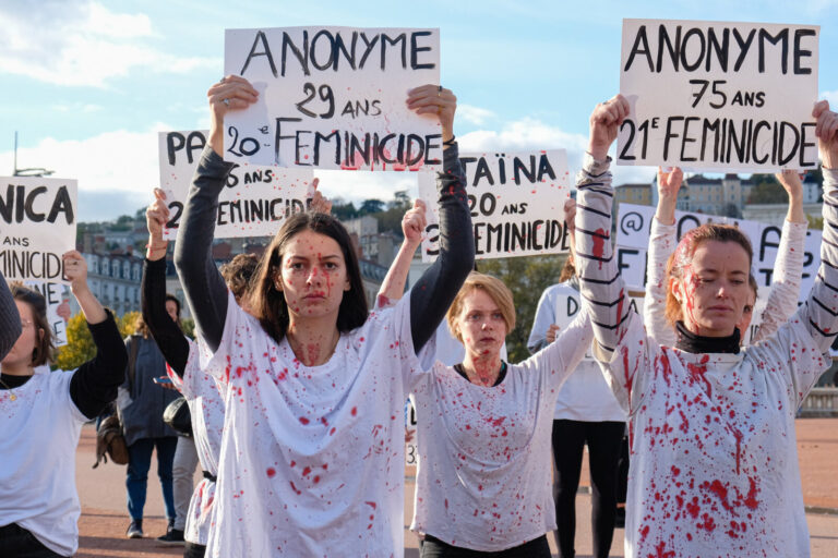France, Lyon, 2019-11-09. Le 09 novembre 2019, Lyon, Auvergne-Rhone-Alpes, France - Le Collectif Collages contre les fem