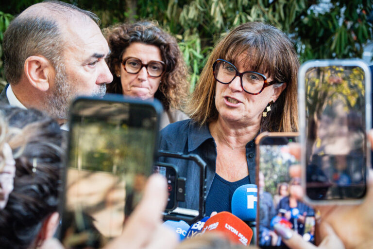 France, Lyon, 2026-08-25. Veronique Sarselli, president of the metropolitan area, answers journalists' questions at the 
