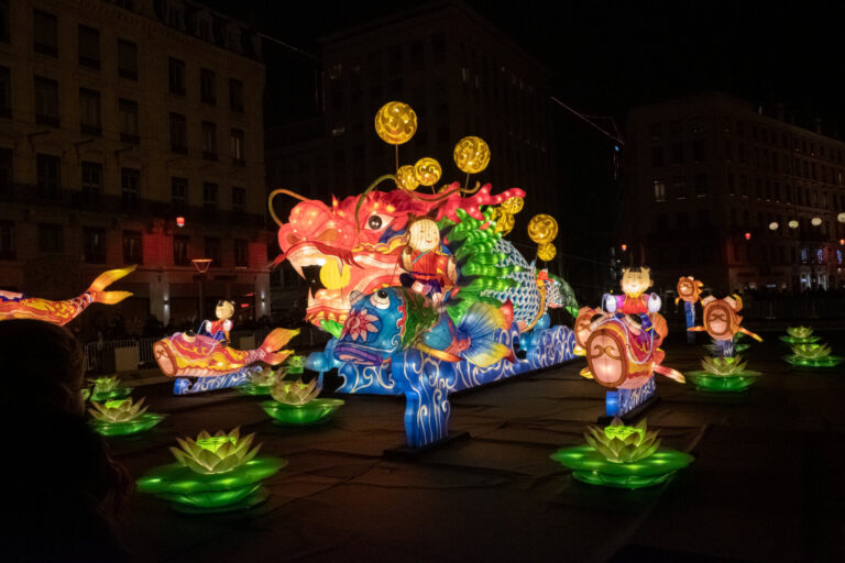 France, Lyon, 2016-12-08. Lyon (France), le 08 decembre 2016. Fete des lumieres sur la fontaine de la rue de la republiq