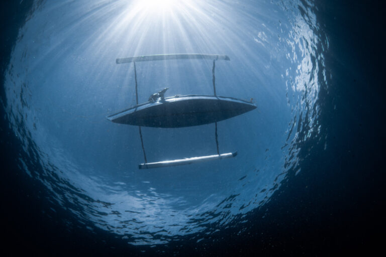 Malaysia, Boheyan, 2024-05-10. vieil homme Bajau Laut spearfishing in the reef. Photograph by Gilles Auroux / Collectif 