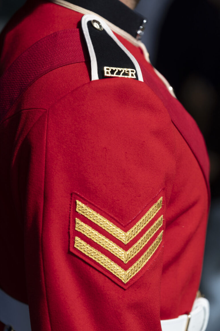 Canada, Drummondville, 2026-09-12. Close-up of the dress uniform sleeve of a Sergeant from the Royal 22e Regiment (Van D