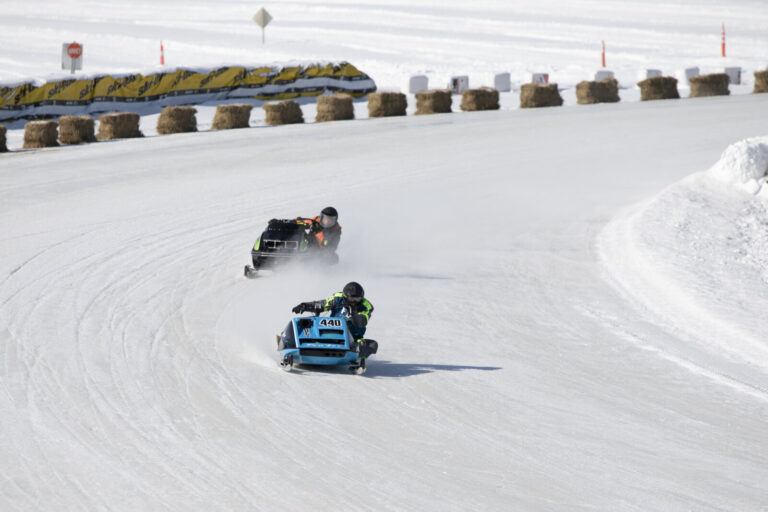 Canada, Valcourt, 2026-02-13. Le Grand Prix Ski-Doo de Valcourt au Quebec. Photographie par Guilhem Gaubert / Collectif 