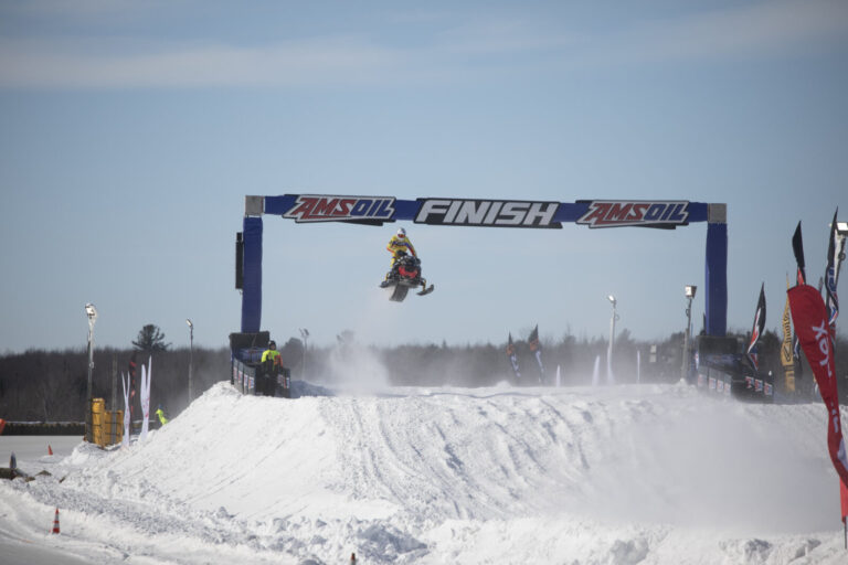 Canada, Valcourt, 2026-02-13. Le Grand Prix Ski-Doo de Valcourt au Quebec. Photographie par Guilhem Gaubert / Collectif 
