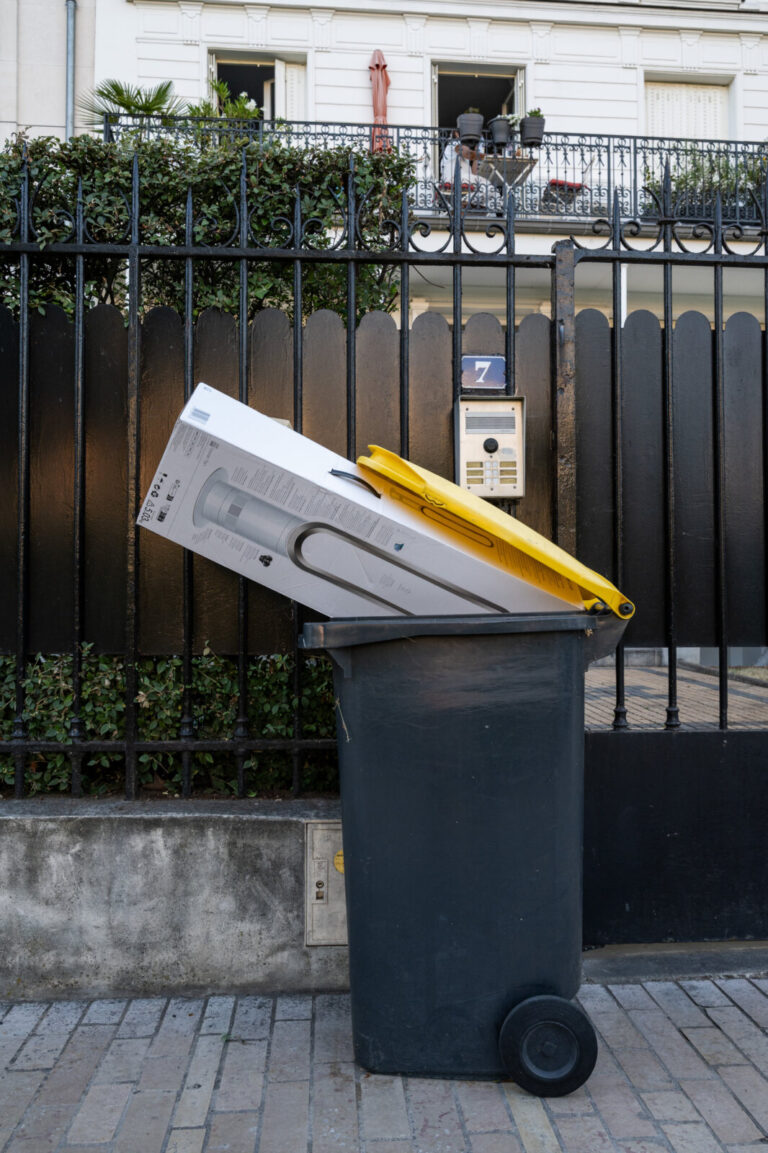 France, Paris, 2026-06-21. Amid the heatwave, sales of fans and air conditioners have surged, leading to a significant i