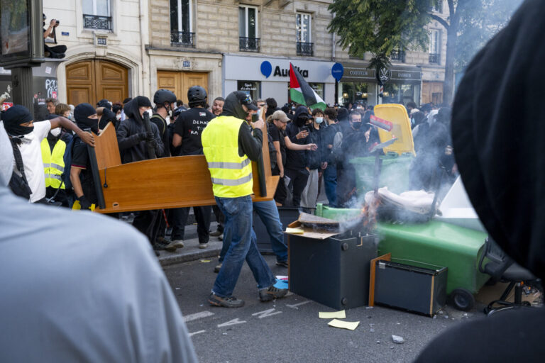 France, Paris, 2026-10-06. High school and university students take part in a day of mobilisation in Paris to protest th