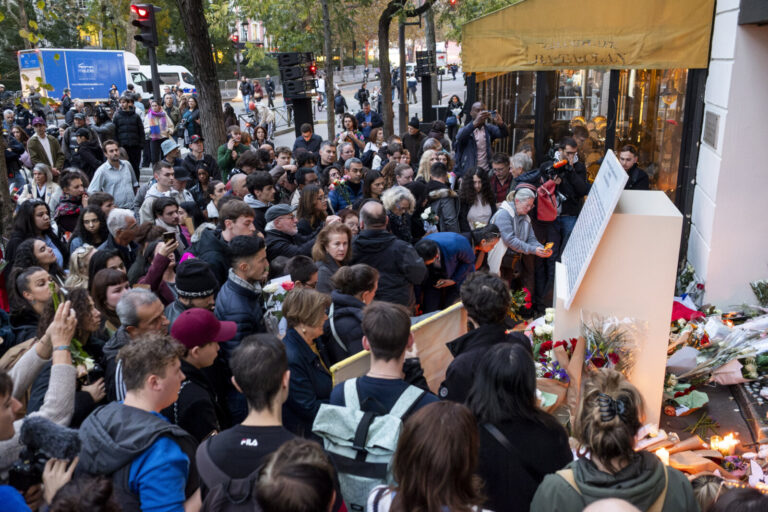 France, Paris, 2025-11-13. November 13, 2025. A tribute to the victims of November 13, 2015, at the sites of the attacks