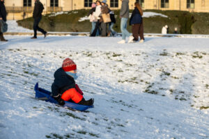 France, Paris, 2026-01-07. Paris under the snow. The Tuileries Gardens, covered in a white blanket, attract Parisians an