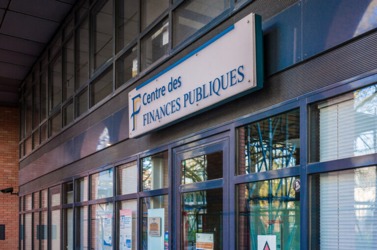 France, Lille, 2023-04-26. Sign of the Centre des Finances Publiques where income tax is collected. Photograph by Guy LE