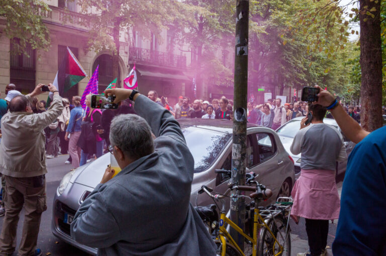 France, Lille, 2025-09-18. A national demonstration brings together more than 500,000 participants to demand fairer soci