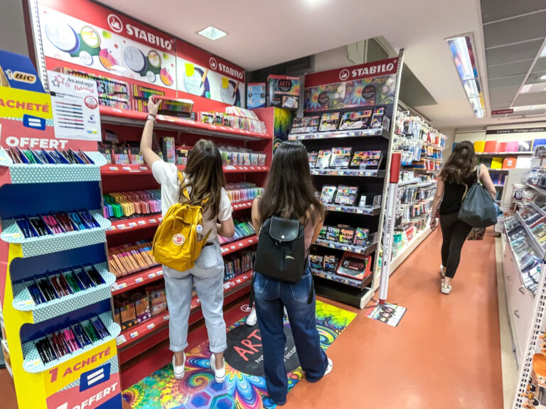 France, Lille, 2022-08-18. This image shows school supplies being sold as the new school year approaches. Photograph by 
