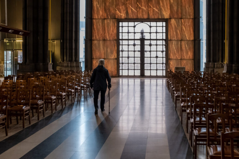 France, Lille, 2020-11-17. Eglise Saint Maurice, Lille (France), le 17/11/20. Dans le cadre de l'etat d'urgence sanitair