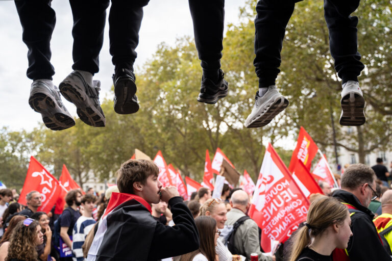 France, Paris, 2026-10-13. High school students, university students and unions march in Paris during the fifth national