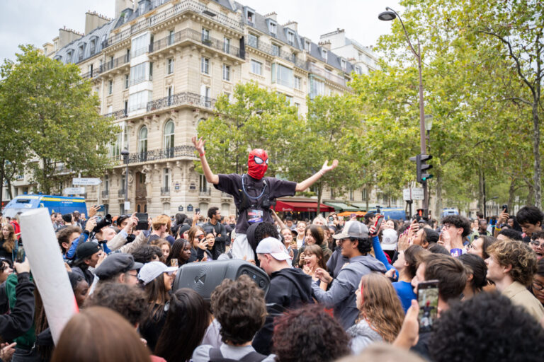 France, Paris, 2026-10-13. High school students, university students and unions march in Paris during the fifth national