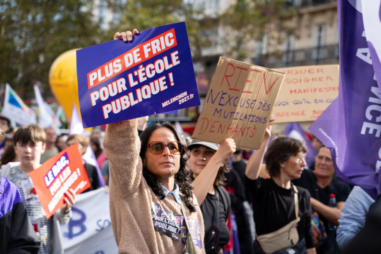 France, Paris, 2026-10-13. High school students, university students and unions march in Paris during the fifth national