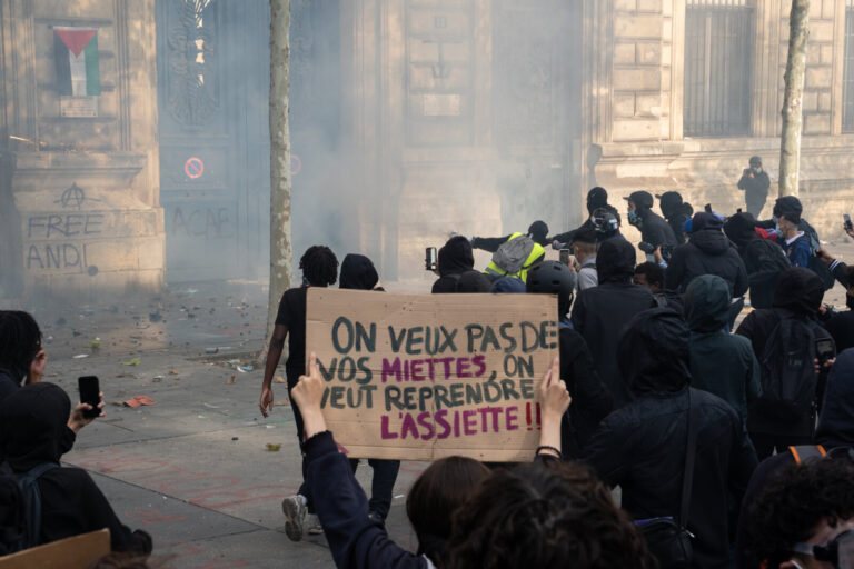 France, Paris, 2026-10-17. Protesters, including high school students, university students and yellow vests, gather arou