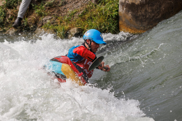 France, Saint-Pierre-de-Boeuf, 2025-09-28. Tom Dolle in action in freestyle kayaking. Photograph by Nathalie Jamais / Co