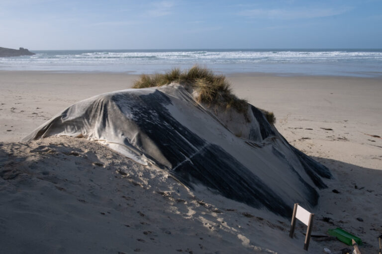 France, Plomeur, 2024-01-26. L'anienne decharge a ciel ouvert de La Torche, dans le Finistere, a ete fermee et comblee d