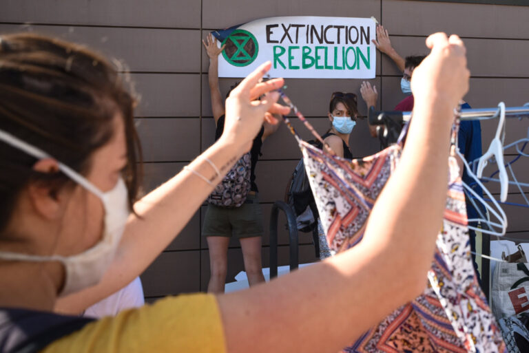 France, Chambery, 2020-07-18. Premier jour des soldes d'ete. Les militants d'Extinction Rebellion installent une zone de