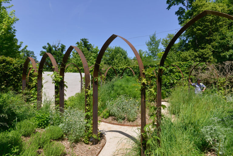 France, Chaumont-sur-Loire, 2022-05-13. Le jardin de Theleme par l'ATELIER DU RALLIEMENT : Francois MASSIN CASTAN, archi